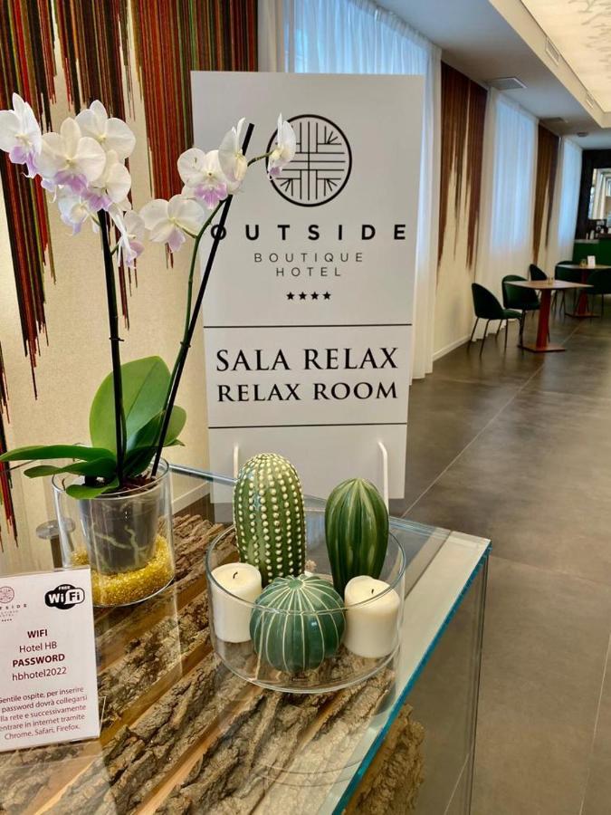 Outside Boutique Hotel Foggia Ngoại thất bức ảnh