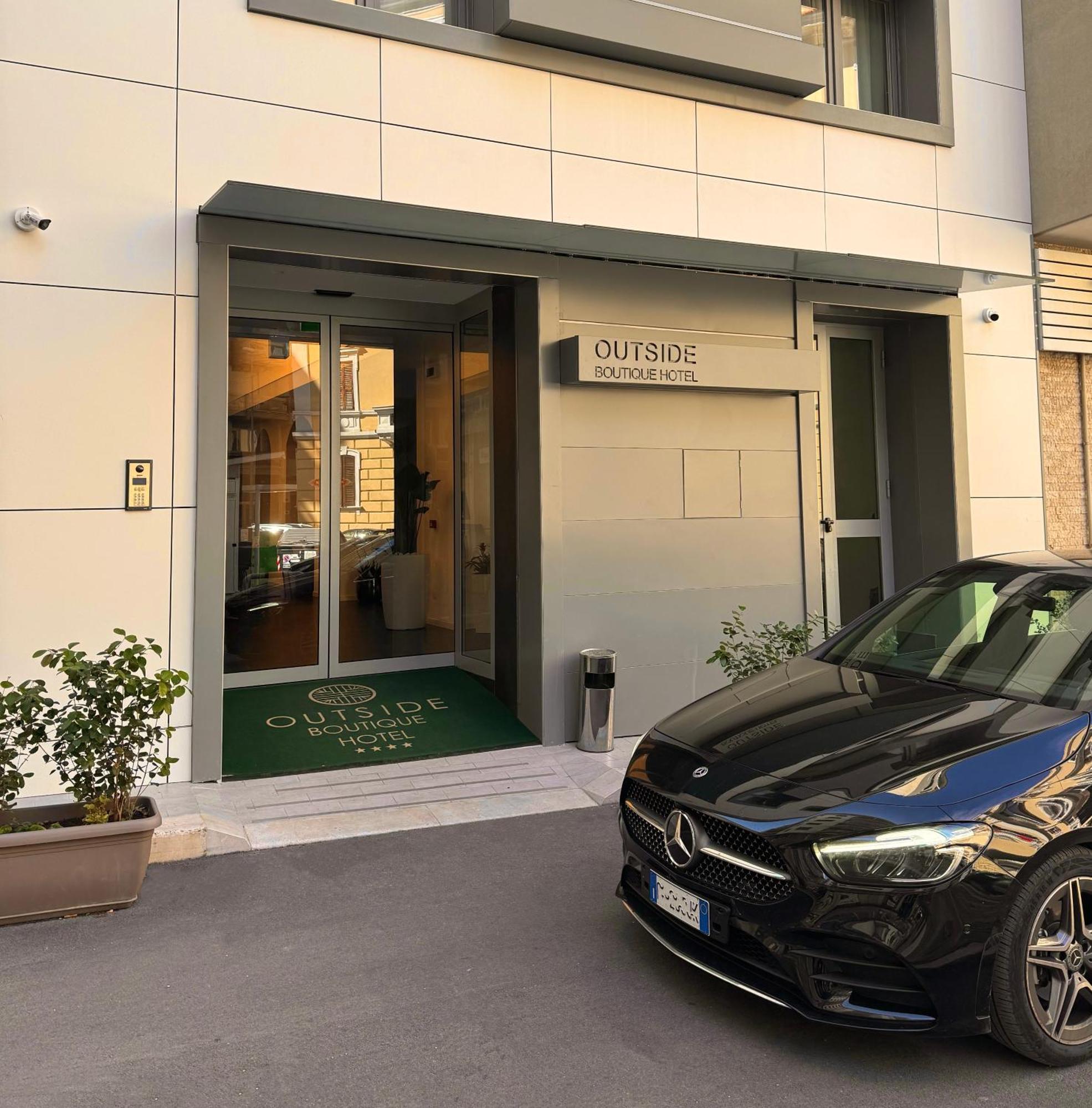 Outside Boutique Hotel Foggia Ngoại thất bức ảnh