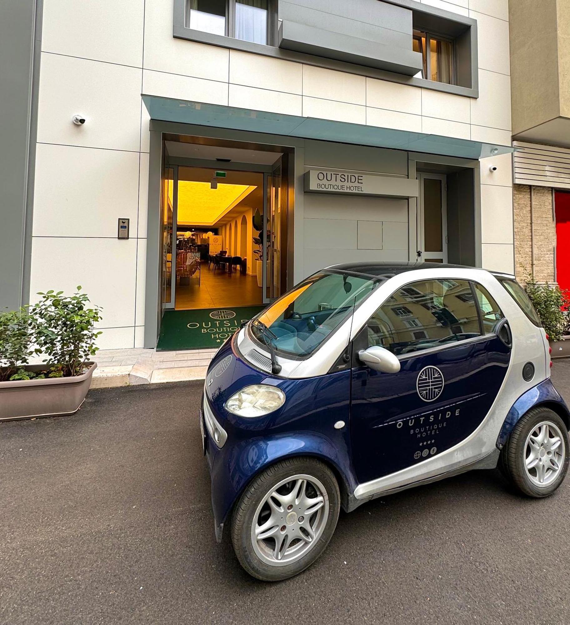 Outside Boutique Hotel Foggia Ngoại thất bức ảnh