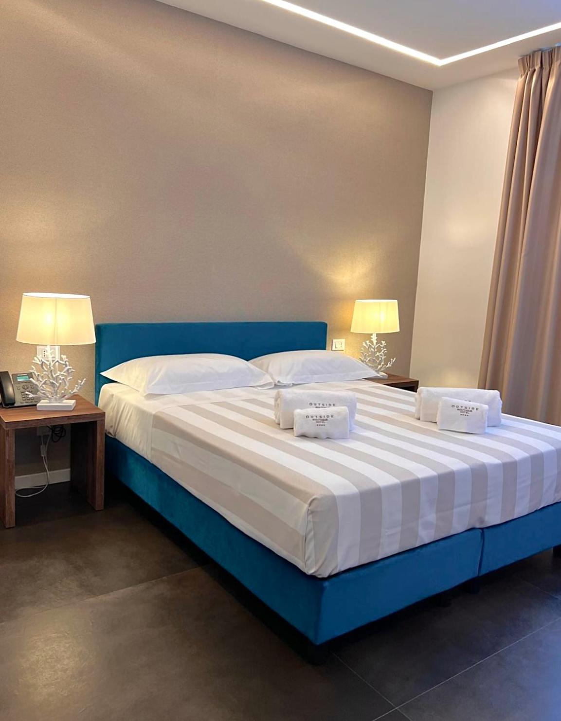 Outside Boutique Hotel Foggia Ngoại thất bức ảnh